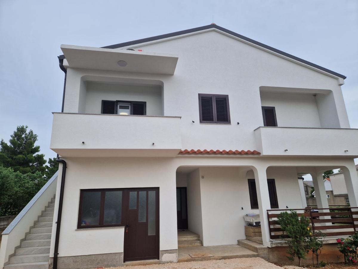 Apartmani Malo More Seline Bagian luar foto