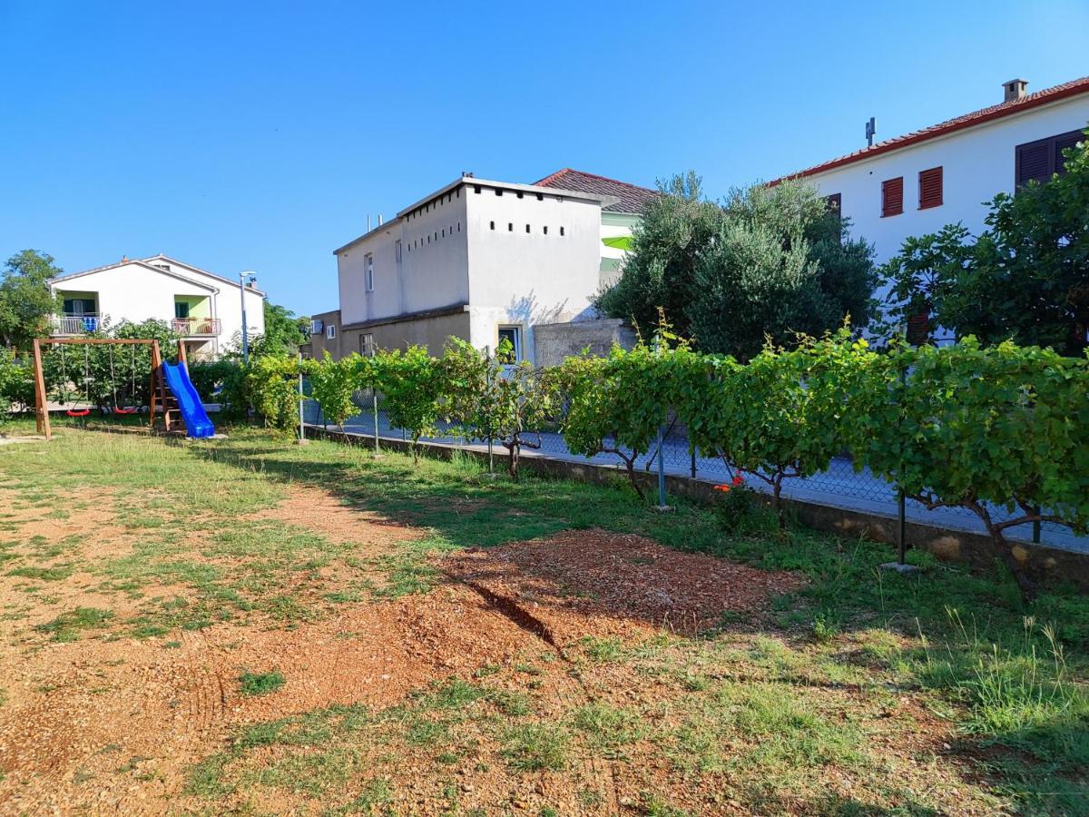Apartmani Malo More Seline Bagian luar foto
